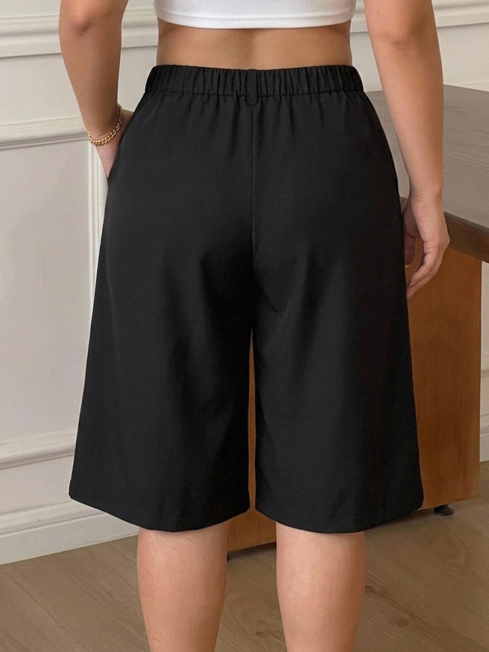 Dazy Plus Plus Size Women's Solid Color Straight Leg Bermuda Shorts, Casual Elegant Spring Summer Autumn Commuter Shorts