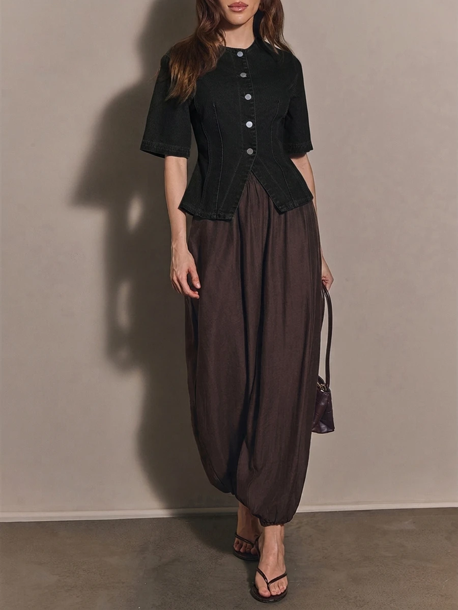 COSMINA Denim 女款短袖單排扣休閒牛仔襯衫 - 黑色 - 查看 1