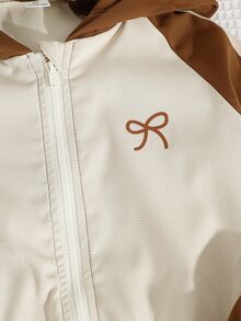 SHEIN 女童2件套 常規厚度梭織休閒百搭配色連帽落肩前開拉鍊運動外套，搭配寬鬆寬腿長褲，蝴蝶結印花裝飾、粉色梭織織帶飾邊、手工3D蝴蝶結，適合休閒運動與日常活動 - 棕色 - 查看 5