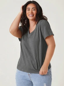 SHEIN BASICS 大尺碼女款純色V領短袖休閒百搭T恤 - 灰色 - 查看 4