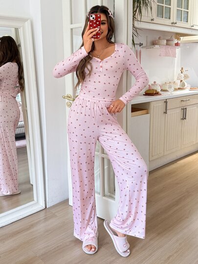 SweetSlumber Women's Bow Print Long Sleeve Top And Pants Pajama Set