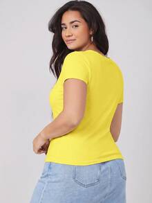 SHEIN BASICS Camiseta de Verano de Cuello Redondo Sólida Ajustada Talla Grande - amarillo ganso - Ver 2