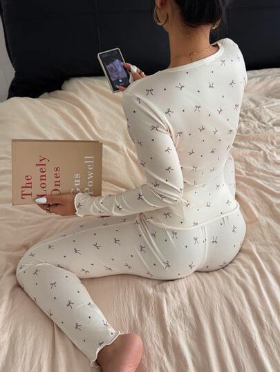 Napfluff Women's Fashion Minimalist Bow & Heart Print Pajama Set 2-Piece