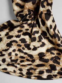 SHEIN Plus Size Women's V-Neck Leopard Print Twisted Ruched Casual Everyday T-Shirt - Multicolor - View 4
