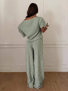 Siren Gaze 女款條紋不對稱領蝙蝠袖T恤與長褲休閒兩件套 - 軍綠色 - 查看 7
