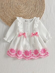 SHEIN Playful Pals 1件新生女嬰白色圓領鈕扣收腰長袖洋裝，深藍色花卉刺繡，荷葉邊裙襬，蝴蝶結裝飾，可愛休閒甜美韓風優雅洋裝，適合春秋日常穿著、外出、旅行、度假、派對等場合 - 粉色 - 查看 5
