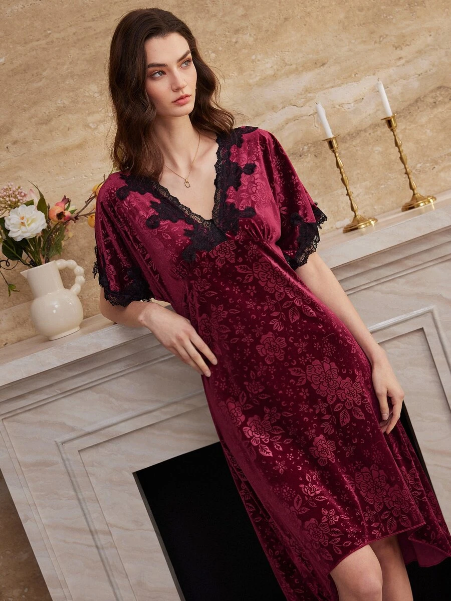 Moireta French Elegant Romantic Lace Patchwork V-Neck Women's Nightgown - Burgundy - View 1