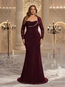 Glamrae Plus Size Elegant Burgundy Minimalist Sophisticated High Elastic Mesh Lace Sequin Embroidered Sheer Long Sleeve Sequins & Diamond Decor Waist-Flattering Ruched A-Line Mermaid Hem Evening Gown For Date, Single Party, Wedding, Event, Heavy Work Formal Dinner - Burgundy - View 3