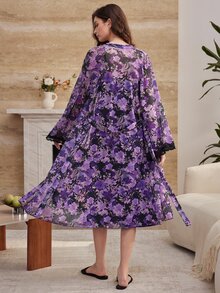 Moireta Set Pakaian Tidur 2 Potong untuk Wanita: Gaun Kamisol Satin Elegan Dewasa & Jubah Jala Bermotif Bunga - Purple - View 2