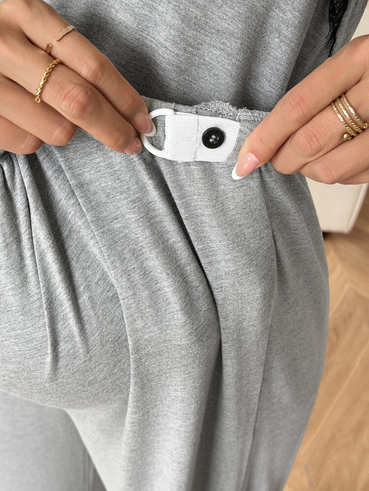 Dazy Maternity 孕婦拼色蕾絲細肩帶背心與可調腰長褲長袖開襟外套套裝 - 灰色 - 查看 8
