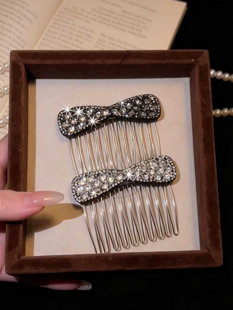 Fashionable Elegant Rhinestone Bow Hair Clip