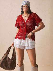 Freevana 大尺碼女款純色V領鏤空刺繡休閒短袖開襟衫，四季皆宜 - 紅色 - 查看 6