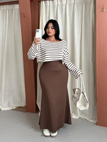 GalTyme Setelan Liburan 2 Potong Wanita Ukuran Besar untuk Musim Panas: Gaun Warna Polos dan Atasan Lengan Panjang Bergaris - Rust Brown - View 6