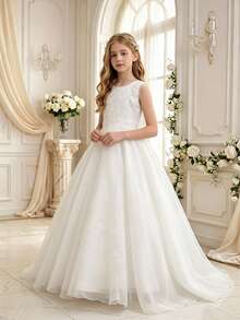 Ethereal Tween Girl Long Tail Dress With Exquisite Floral Applique, Sequins And Lace Bodice, Delicate Craftsmanship, Sleeveless Design, Waist-Flattering Snug Fit Fit, Back Tie Closure With 3D Bow, Extended Tulle Train, Pure White, Versatile For Weddings, Flower Girl, Piano Recital, Hosting, Runway, Birthday Party, Evening Gala, Elegant And Graceful - White - View 4