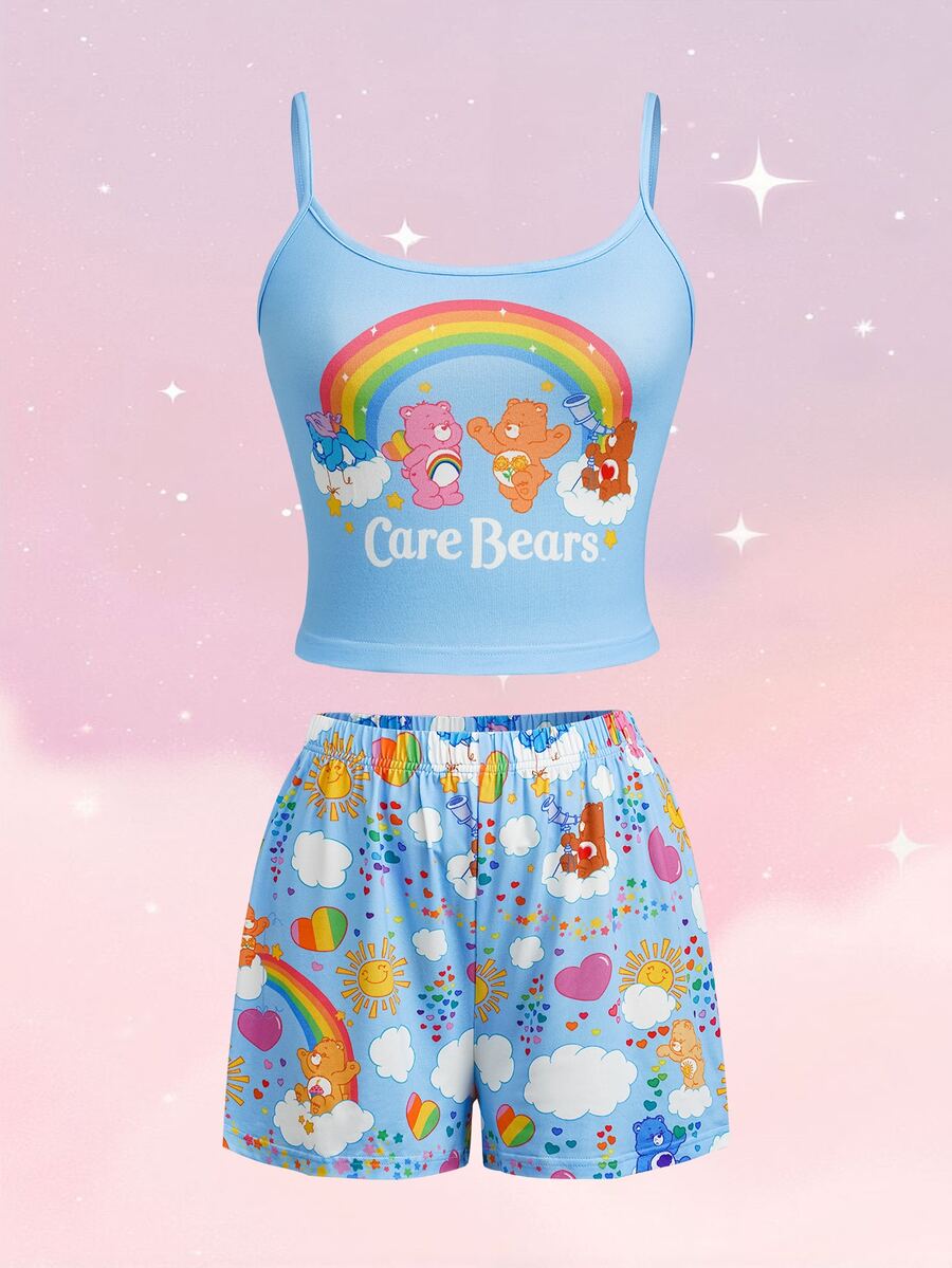 SHEIN X Care Bears طقم بيجامة نسائي مكون من توب كاميسول مطبوع عليه حروف وشورت - أزرق فاتح اللون - مشاهدة 1
