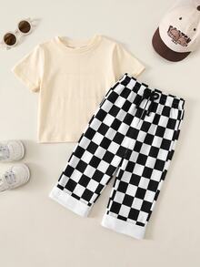 THE HAPPY LOOK 2pcs/Set Baby Boy Summer Street Style Cute Casual Knit Printed Pattern T-Shirt & Checkerboard Pants Set, Red Outfit, Streetwear Set, Infant Boy Set, Cute Outfit - Multicolor - View 2