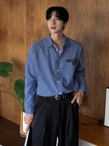 DAZY 男士長袖格紋布料聯名字母印花後背貼布襯衫 - 藍色 - 查看 7