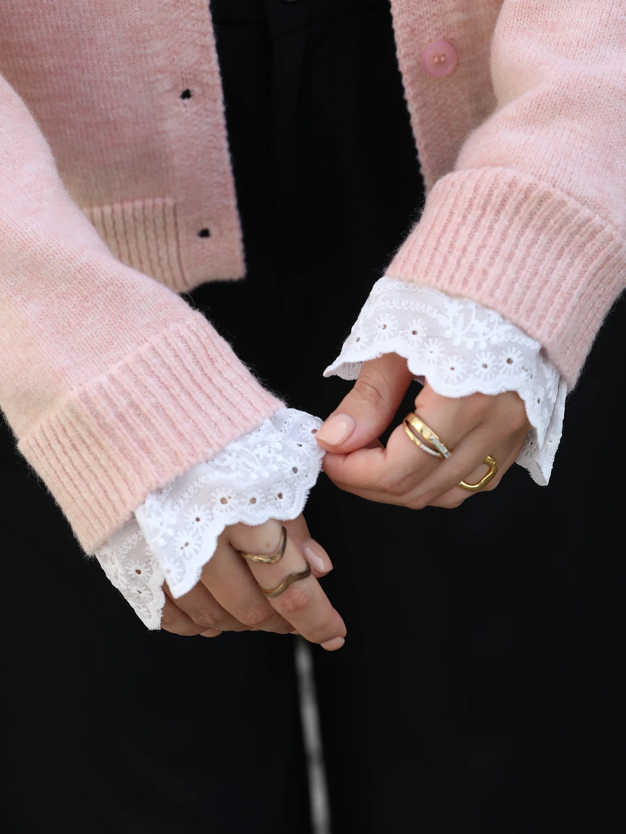 Linhara CURVE 1pc Women Plus Size Minimalist Elegant Contrast Lace Long Sleeve Plain Knit Cardigan, Suitable For Daily Commute, Spring And Autumn - Pink - View 1