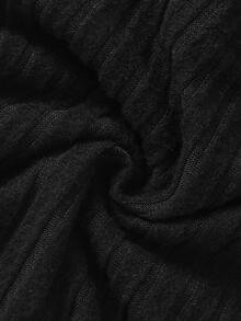 SHEIN 2件組新生兒春秋灰色白色黑色拼色極簡韓風直條紋三段拼接圓領長袖肩扣上衣，搭配同款紋理收口褲，寬鬆休閒版型，適合日常外出、戶外散步、滿月派對、周歲拍照、休閒旅行 - 紅色 - 查看 5