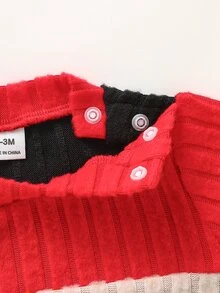SHEIN 2件組新生兒春秋灰色白色黑色拼色極簡韓風直條紋三段拼接圓領長袖肩扣上衣，搭配同款紋理收口褲，寬鬆休閒版型，適合日常外出、戶外散步、滿月派對、周歲拍照、休閒旅行 - 紅色 - 查看 6