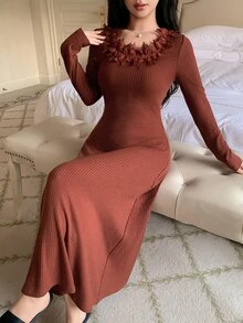 DAZY فستان نسائي بلون موحد كاجوال بسيط للاسترخاء في المنزل في فصل الخريف - الأحمر - مشاهدة 5