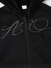 SHEIN 女童短版拉鍊連帽衛衣，秋季服飾，帽緣與袖口飾毛邊，胸前水鑽印花，修身長袖短版夾克 - 黑色 - 查看 5