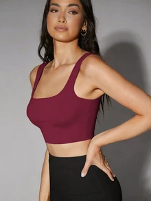Silquee Solid Color Slim Fit Cropped Seamless Tank Top - Rose Red - View 4