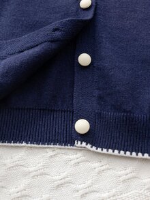 SHEIN 4-8歲女童海軍藍圓領針織開襟衫，白色愛心刺繡、對比色鋸齒飾邊、泡泡長袖單排扣針織外套，學院風春夏秋冬百搭針織外套 - 藏蓝色 - 查看 5