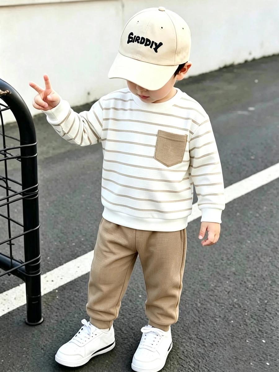 2件組小男孩休閒運動學院街頭風可愛酷炫翅膀圖案三拼條紋運動衫+長褲,適合日常穿著、上學、旅行、運動,春秋季節穿著,為男孩提供多種搭配選擇,增加服裝組合多樣性,整體設計簡約優雅,舒適時尚 - 卡其色 - 查看 1