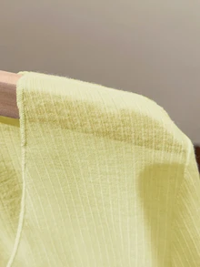Resyla 大尺碼法式風情細肩帶洋裝，附荷葉邊飾長袖 T 恤罩衫，針織防曬罩衫女款夏季防曬上衣 - 鵝黃色 - 查看 4