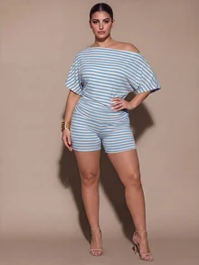 SHEIN BAE CURVE 大尺碼女款黃色不對稱領無袖上衣與迷你短褲兩件套 - 淺藍色 - 查看 6
