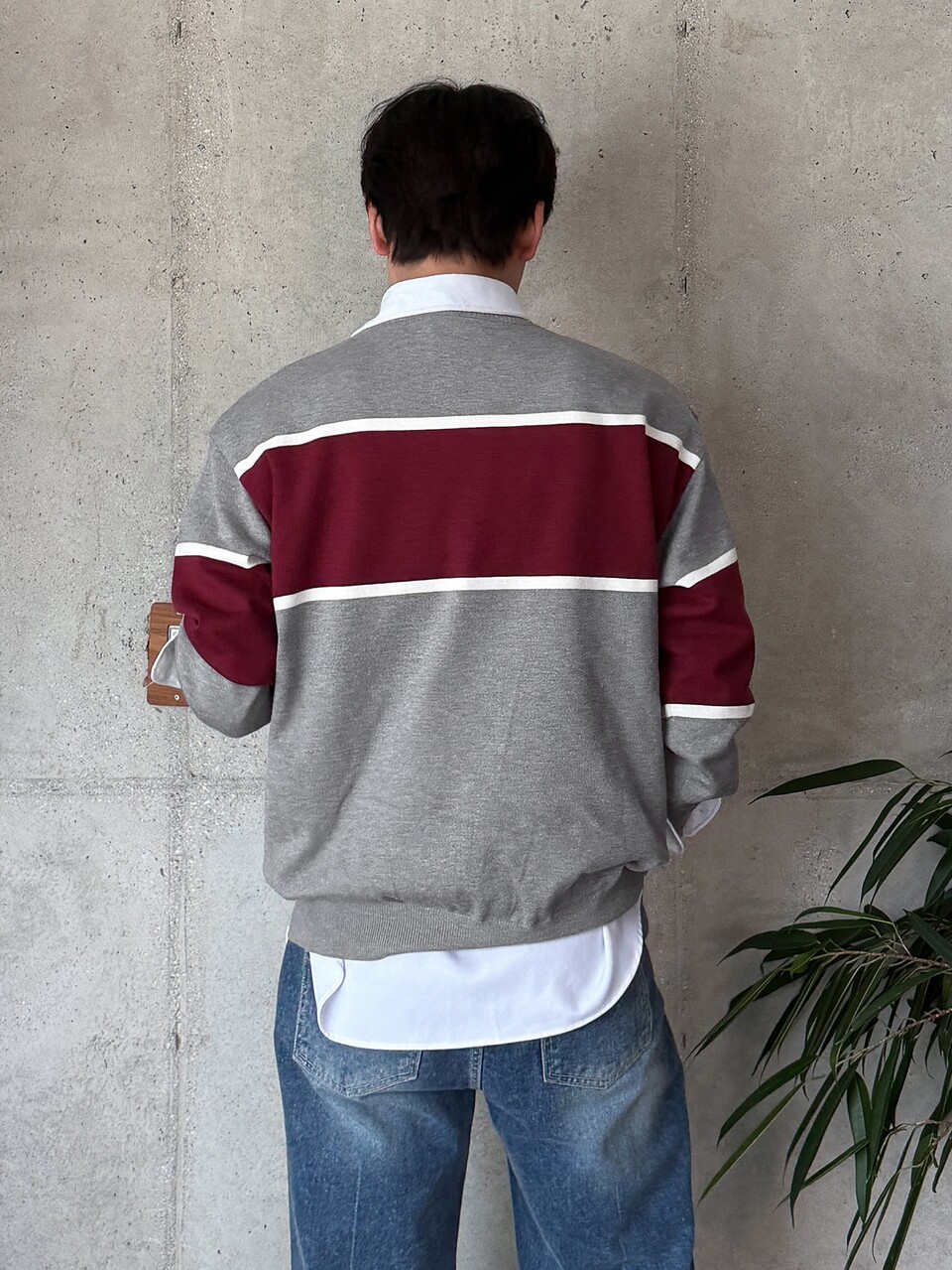 Men's Loose Casual Long Sleeve Grey & Burgundy Colorblock V-Neck Sweater With Ribbed Hem And Cuffs, Embroidered Pattern