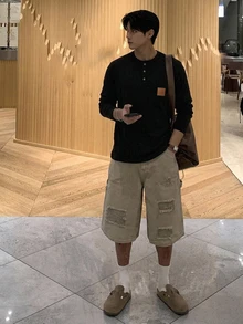 DAZY 春秋款長袖圓領半開襟按扣手機口袋長袖T恤 - 黑色 - 查看 3