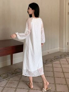 DAZY Gaun Tidur Wanita Elegan Berwarna Polos dengan Hiasan Renda - Putih - View 2