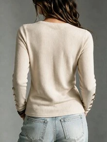 Omancia Sweater Rajut Bergaris Leher V Wanita Lengan Panjang Kancing Emas Manset Potongan Ramping Atasan untuk Kantor Sehari-hari Streetwear Gaya Boho Chic Musim Gugur Musim Dingin - Aprikot - View 2