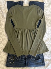 IslaSuriya Women's Autumn Casual Retro Y2K V-Neck Lace Trim Long Sleeve T-Shirt - Green - View 2