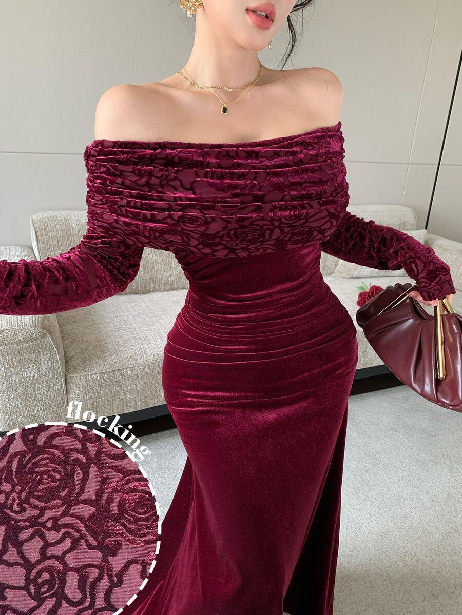 Modelyn Vintage Burgundy Off-Shoulder Cold Shoulder Velvet Dress, Fitted Ruched Bodycon Mermaid Evening Long Gown - Burgundy - View 1