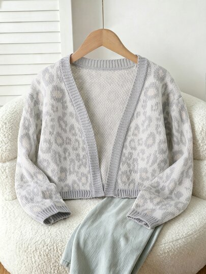 SHEIN 1pc Tween Girl V-Neck Cardigan Sweater, Fashion Light Gray With White Leopard Print Texture, Short Length, No Buttons, Dropped Shoulder, Long Sleeve, Casual Sweet Cool Style, Regular Thickness, Neat Hem, Suitable For Layering, Comfortable, Fitted, Durable, Suitable For Daily Wear, School, Outings And Other Occasions, Autumn/Winter Outfit