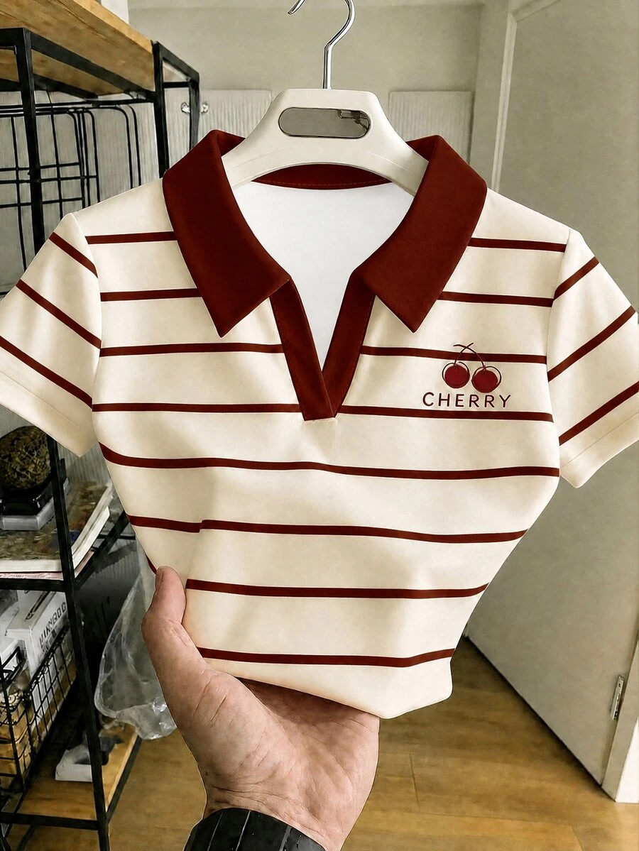 SHEIN 兒童青少年女孩奶油色與深紅色配色,復古對比條紋可愛櫻桃印花圖案,休閒隨性印花短袖上衣,夏季 - 白色 - 查看 1