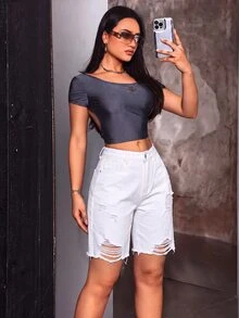 SHEIN ICON 大尺碼女款休閒牛仔短褲，附口袋，磨損與毛邊下擺設計 - 白色 - 查看 7