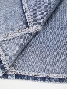 SHEIN Atasan Denim Wanita Model Halter Neck dengan Desain Gesper yang Dapat Diatur - Biru - View 8
