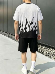 青少年男孩休閒龐克 Y2K 暗黑街頭風美式復古舒適時尚極簡圓領短袖 T 恤與短褲套裝，秋季運動穿搭 - 彩色 - 查看 2