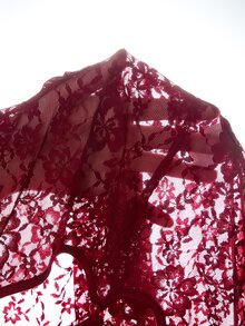 Mistrie Setelan 2 Potong Renda Merah Chic Wanita Musim Gugur-Dingin Terbaru. Lengan terompet renda dirangkai, dengan desain berongga di bagian dada untuk tampilan yang menawan. - Burgundy - View 10