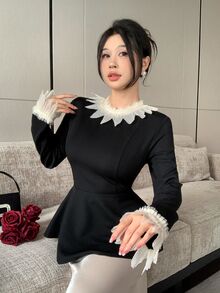 Modelyn بلوزة بأسلوب فرنسي بياقة دانتيل بتلات بيضاء وأكمام طويلة وخصر مشدود أسود وحافة مكشكشة للربيع والخريف - الأسود - مشاهدة 6