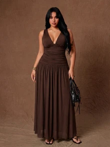 Rustia Plus Size V-Neck Tank Top & Long Skirt 2 Pieces Set - Brown - View 1