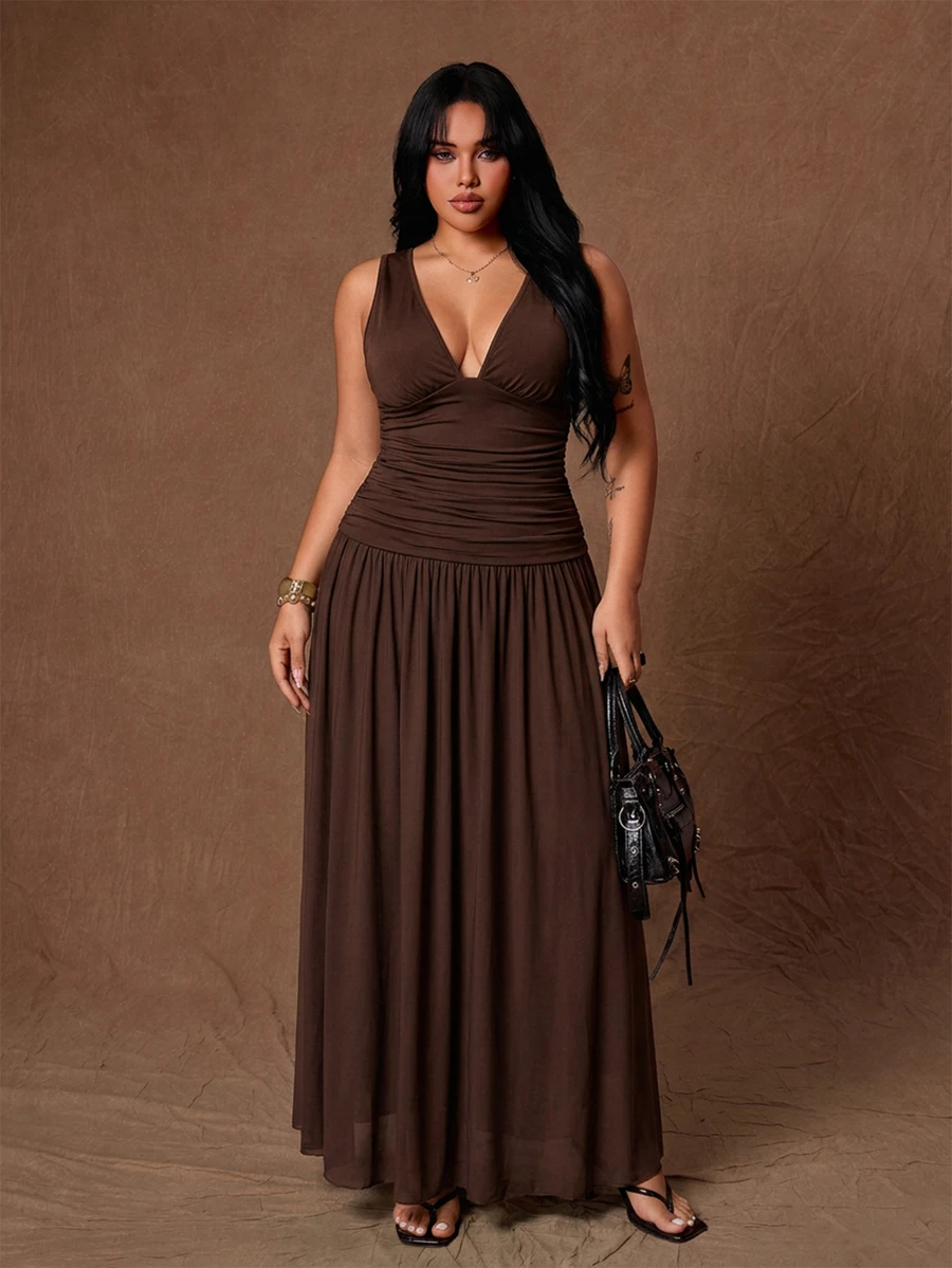 Rustia Plus Size V-Neck Tank Top & Long Skirt 2 Pieces Set - Brown - View 1