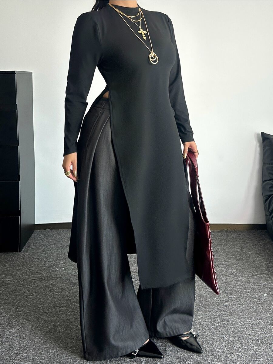 POPSWAY Plus Size Fashion Minimalist Round Neck Long Split Hem T-Shirt - Black - View 1
