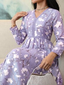 Yasmyna Gaun Arab Wanita Motif Bunga dengan Renda Kontras dan Leher V, Lengan Panjang - MultiWarna - View 4