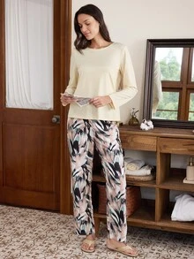 Doze Lane Minimalist Solid Color Long Sleeve Top + Abstract Art Print Long Pants Loungewear Casual Set - Multicolor - View 4