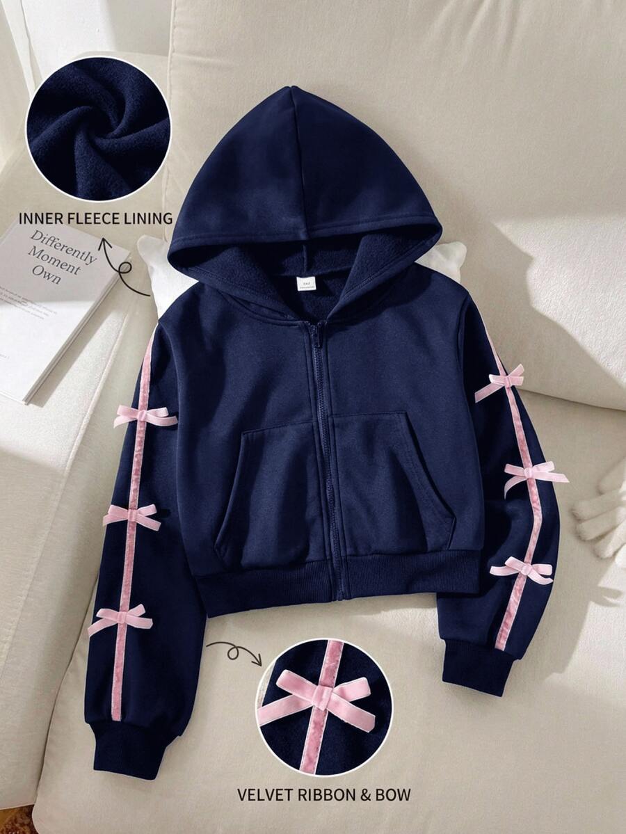 Tween女孩深藍色連帽拉鍊運動衫,前拉鍊設計,雙側大口袋,袖口粉色蝴蝶結裝飾,短版收腰修身,甜酷風女孩上衣,秋冬日常外出校園穿搭,小眾設計感女童服飾 - 藍色 - 查看 1